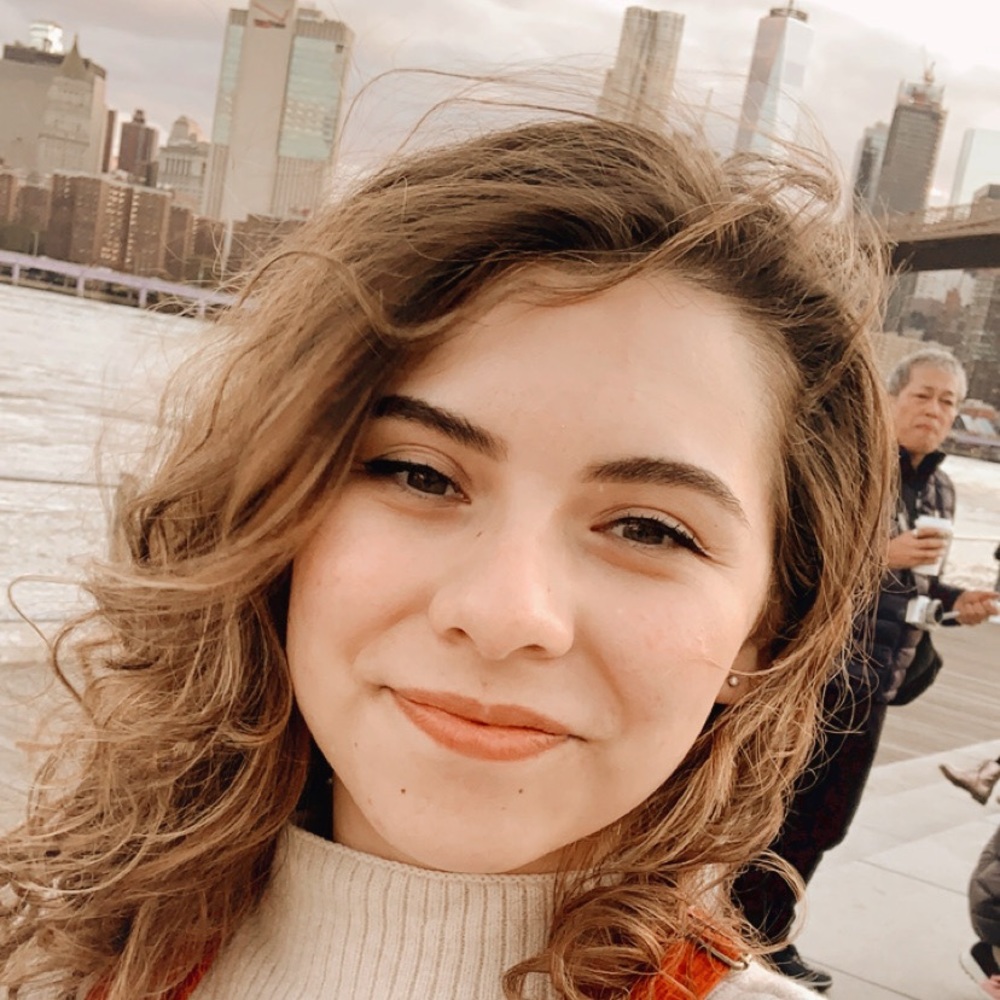 Meet your Posher, Pía